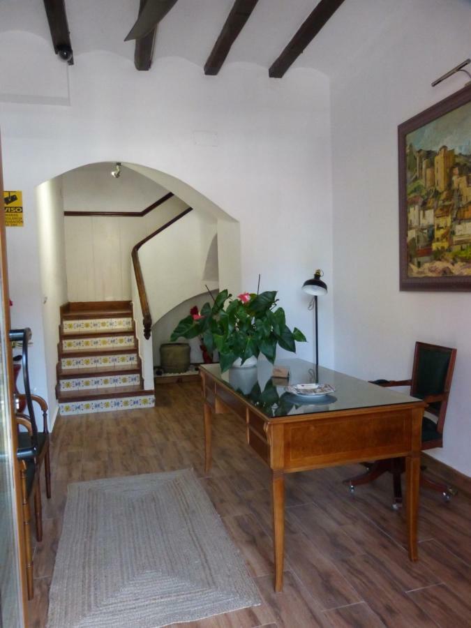 Hotel Del Arbol Xàtiva Buitenkant foto