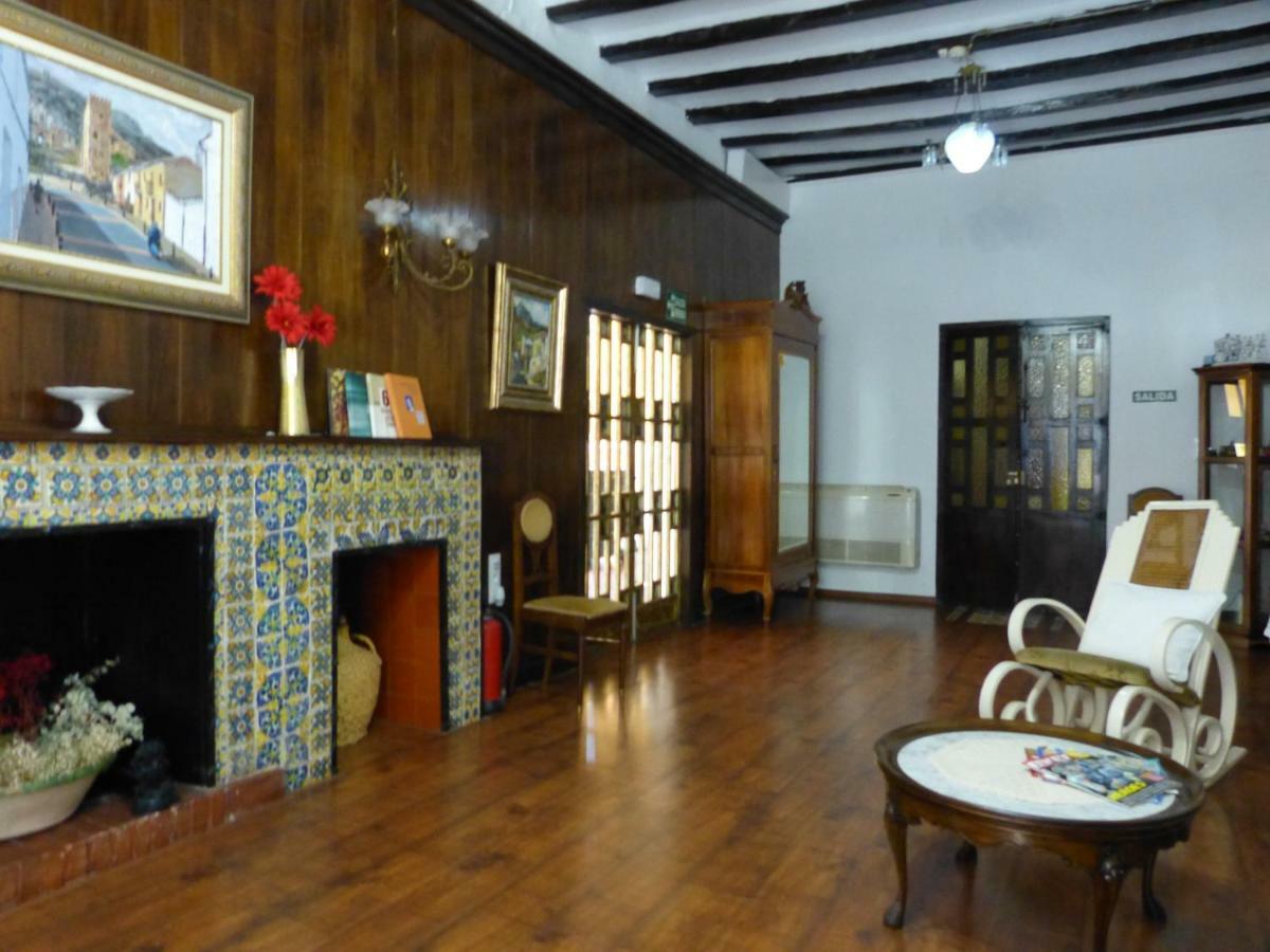 Hotel Del Arbol Xàtiva Buitenkant foto