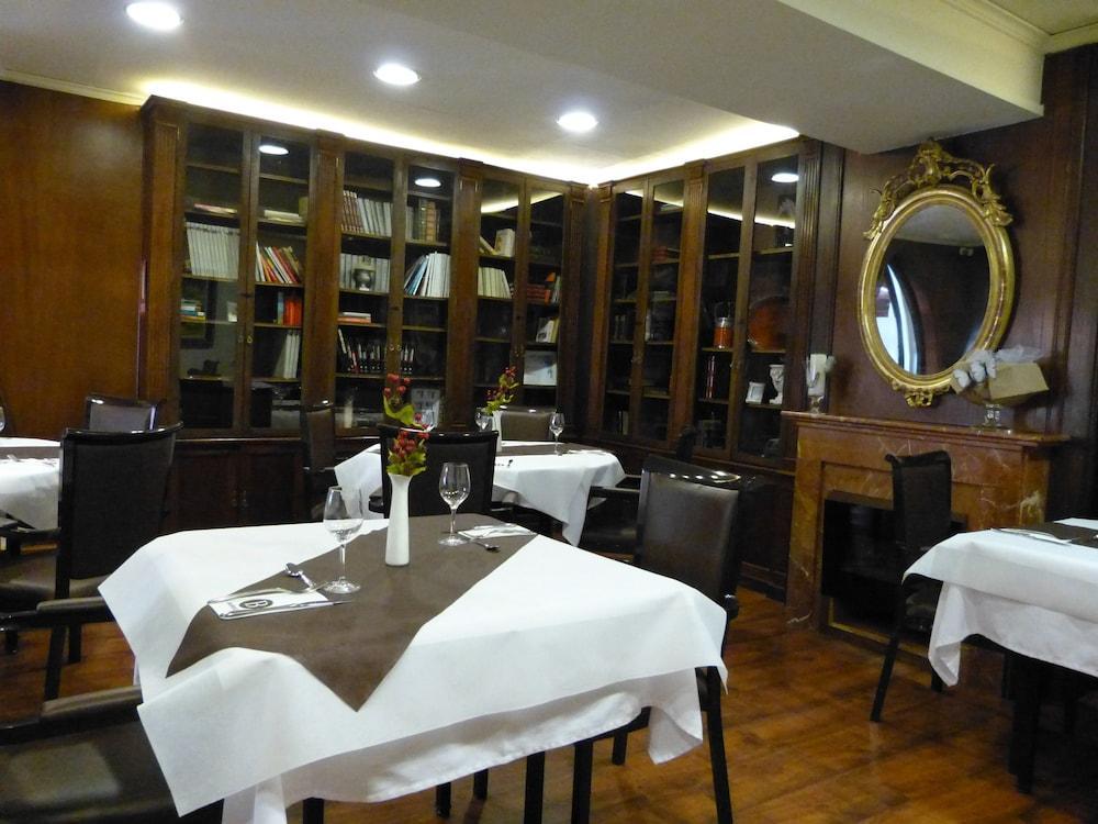 Hotel Del Arbol Xàtiva Buitenkant foto